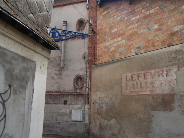 Lisieux, les petits quartiers intimes