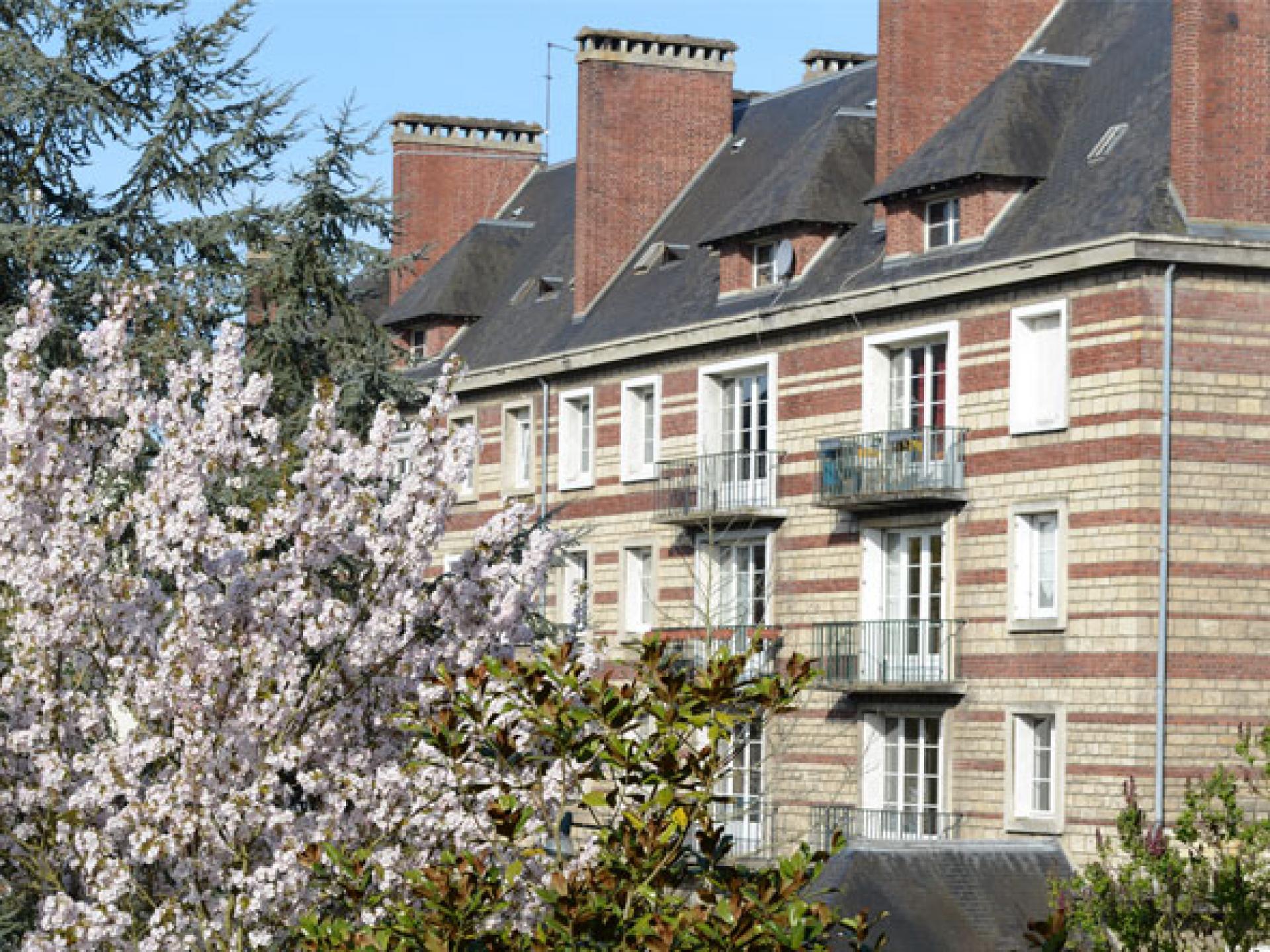 Quartiers historiques et villages authentiques Authentic Normandy