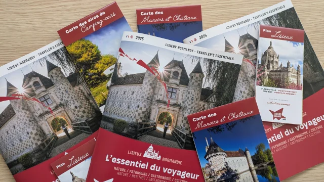 Brochures Touristiques de Lisieux Normandie