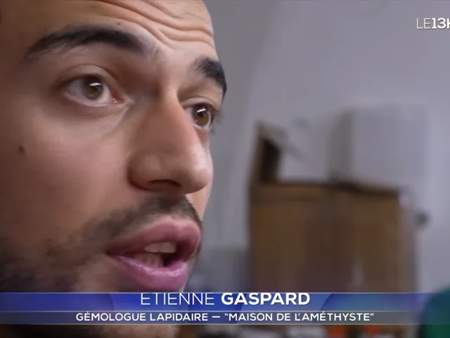 Étienne Gaspard, gemmologue et lapidaire.