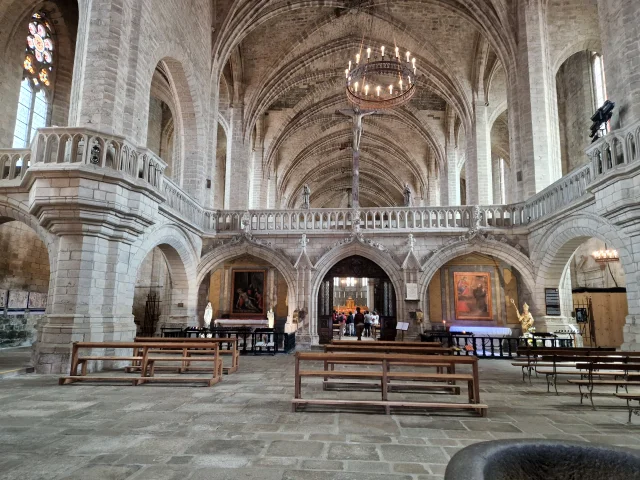 intérieur de l'Abbaye La Chaise-Dieu