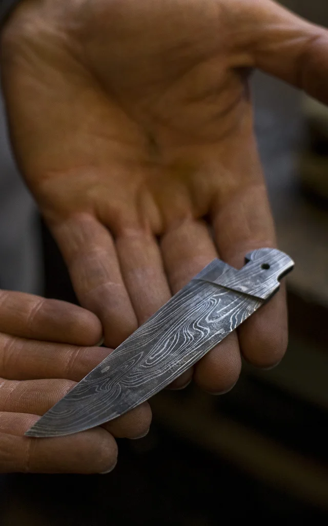 Gros plan sur un couteau de Thiers