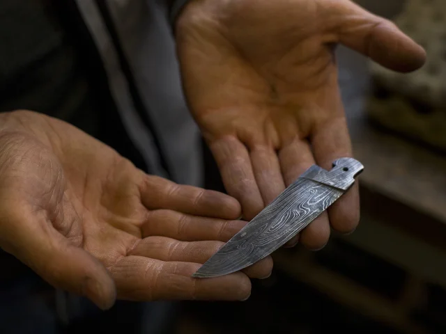 Gros plan sur un couteau de Thiers