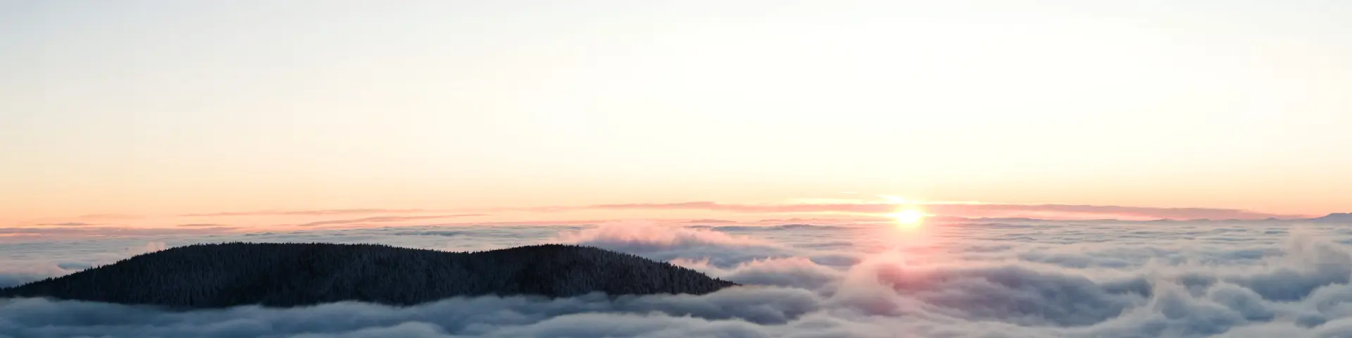 © Coucher de soleil et mer de nuage en Livradois-Forez - Auvergne