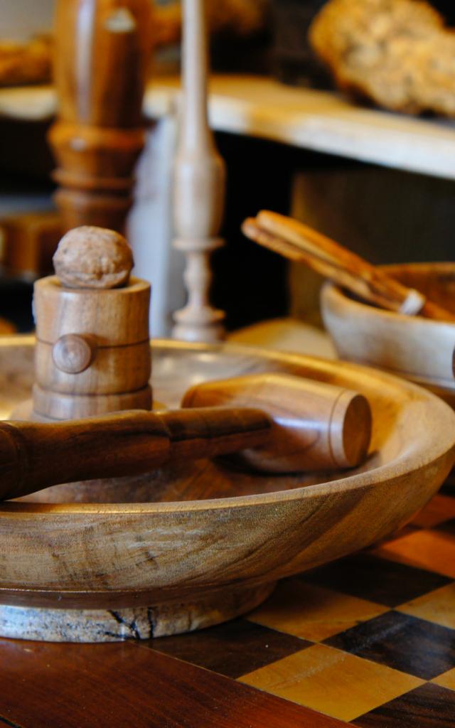 Artisanat  - tourneur sur bois St Cirq