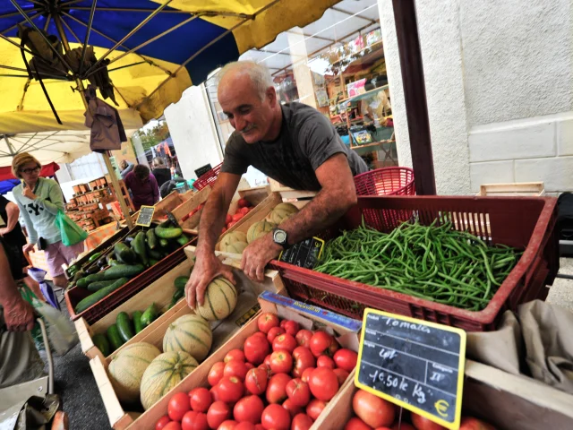 Marché de Prayssac - Etal du GAEC de la Treille