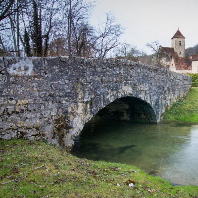 Vallée du Vers à Saint-Martin-de-Vers