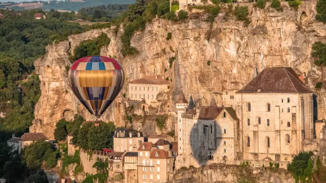 Décollage de montgolfière à Rocamadour