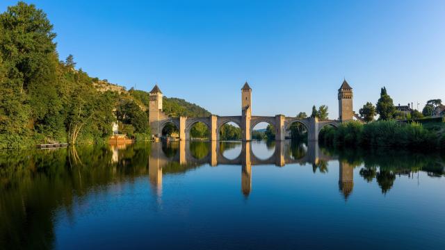 Vue aérienne du Pont Valentré à Cahors