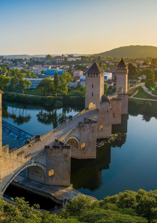Vue aérienne du Pont Valentré à Cahors