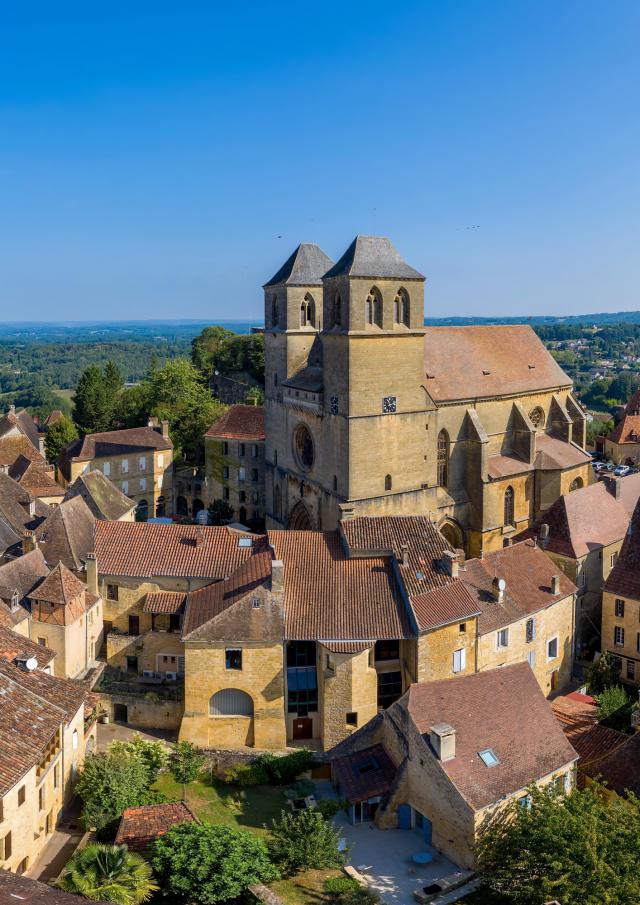 Vue aérienne de Gourdon