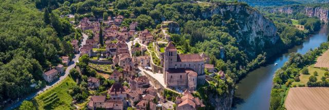 Vue aérienne de Saint-Cirq-Lapopie