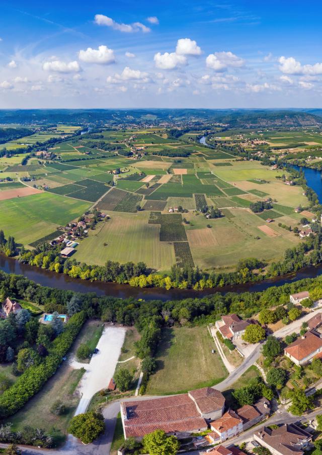 Presqu'ile de Luzech et village de Belaye