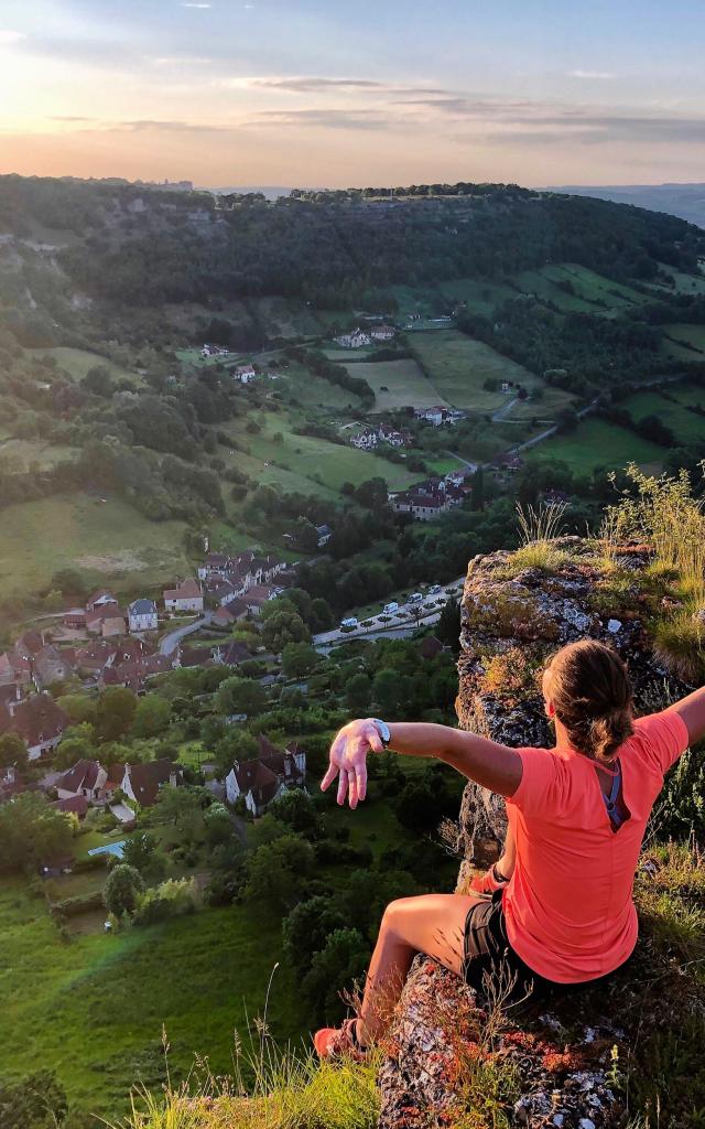 Levé du soleil sur le cirque d'Autoire