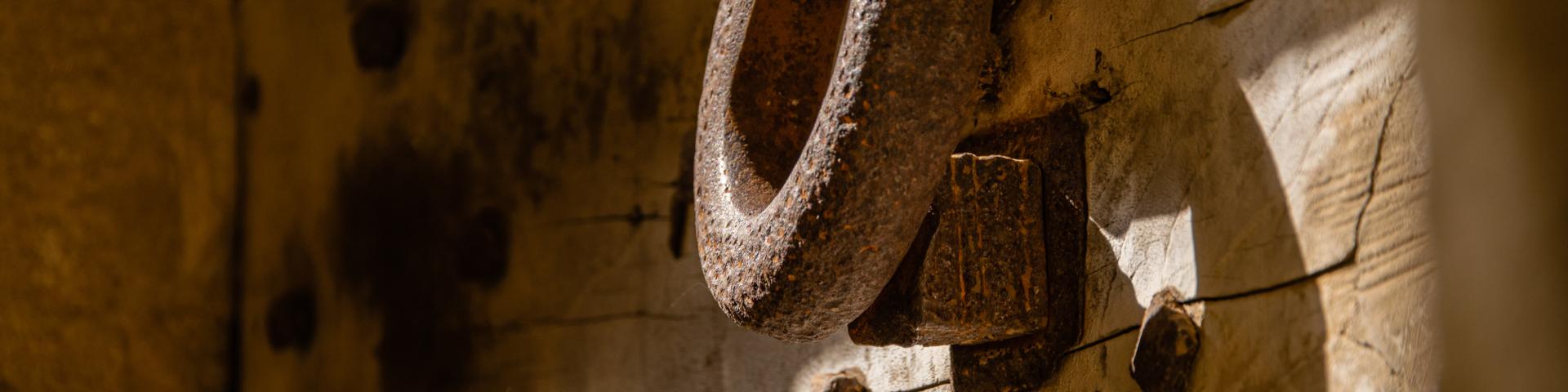 Jolie porte à Gourdon