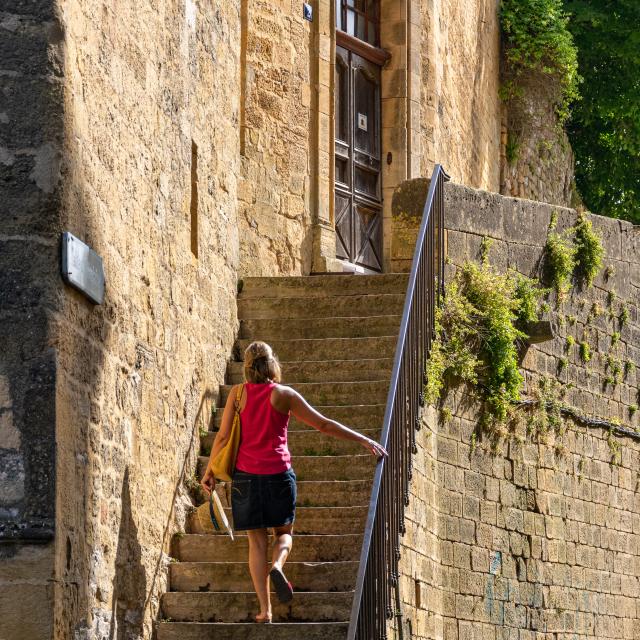 Escaliers près de l'Eglise Saint-Pierre à Gourdon