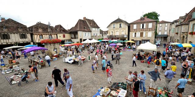 Brocante à Bretenoux