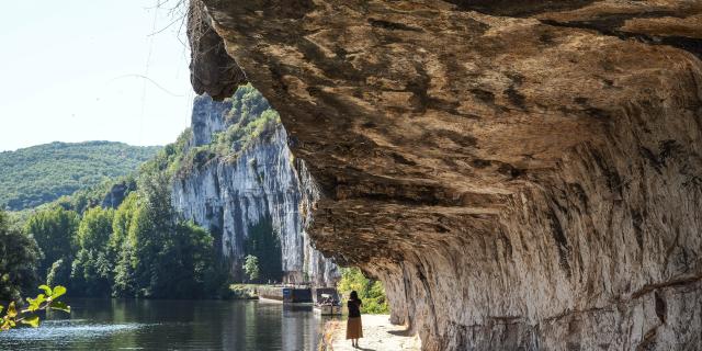 Chemin de halage à Bouziès