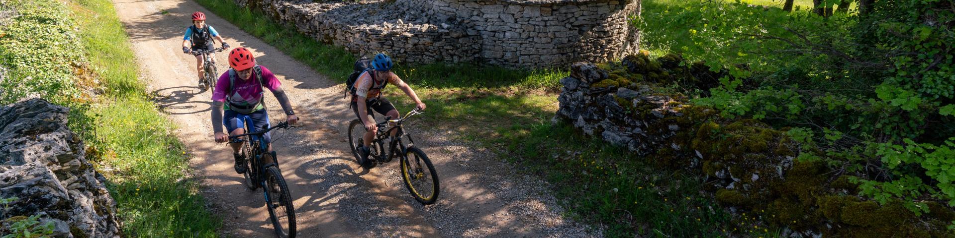 Tour du Lot en VTT