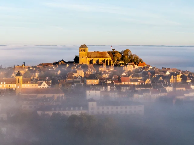 Septembre - Petit matin brumeux à Gourdon