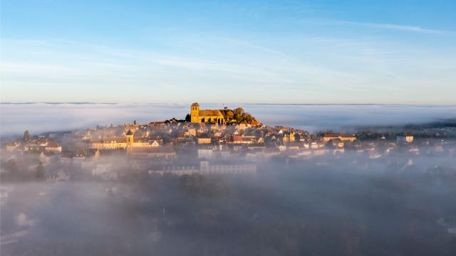 Septembre - Petit matin brumeux à Gourdon