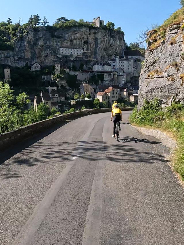 Descente Face À Rocamadour 1.96.1