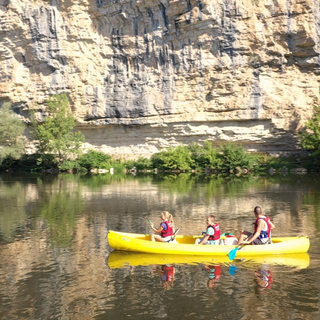 Canoës à Gluges