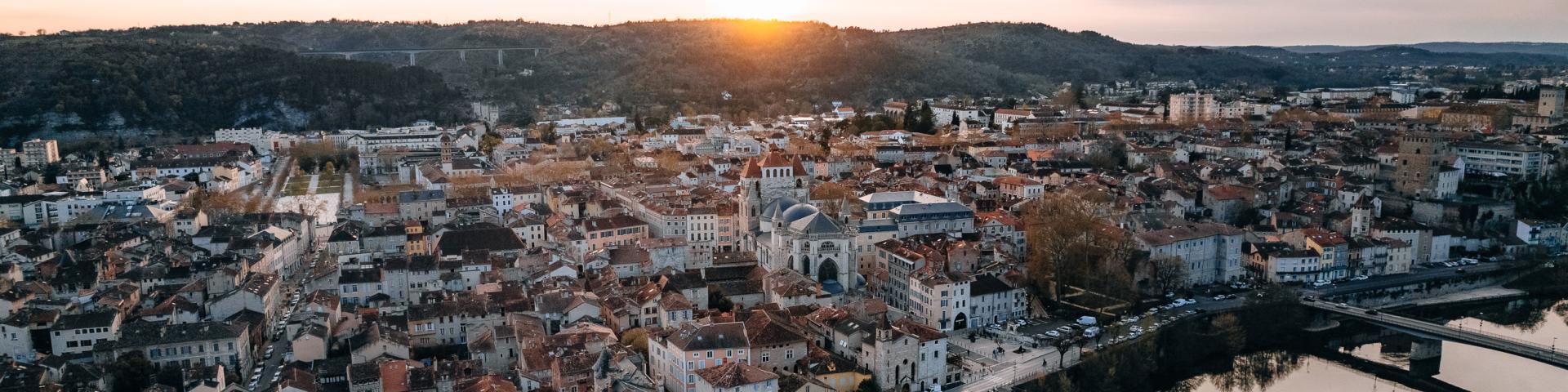 Vue aérienne sur la vieille ville de Cahors