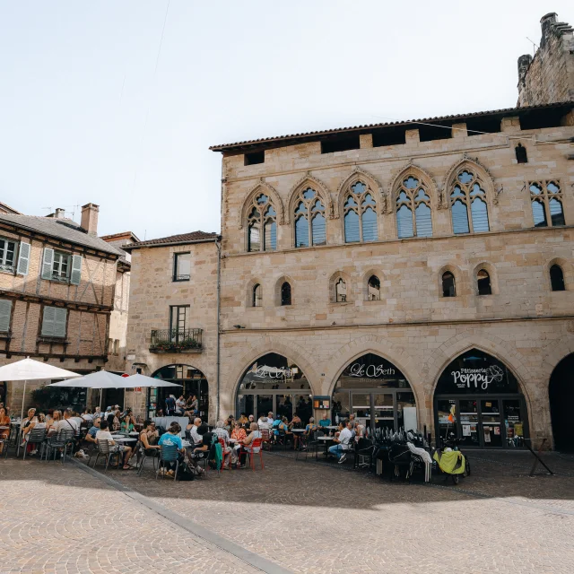 Place Champollion à Figeac
