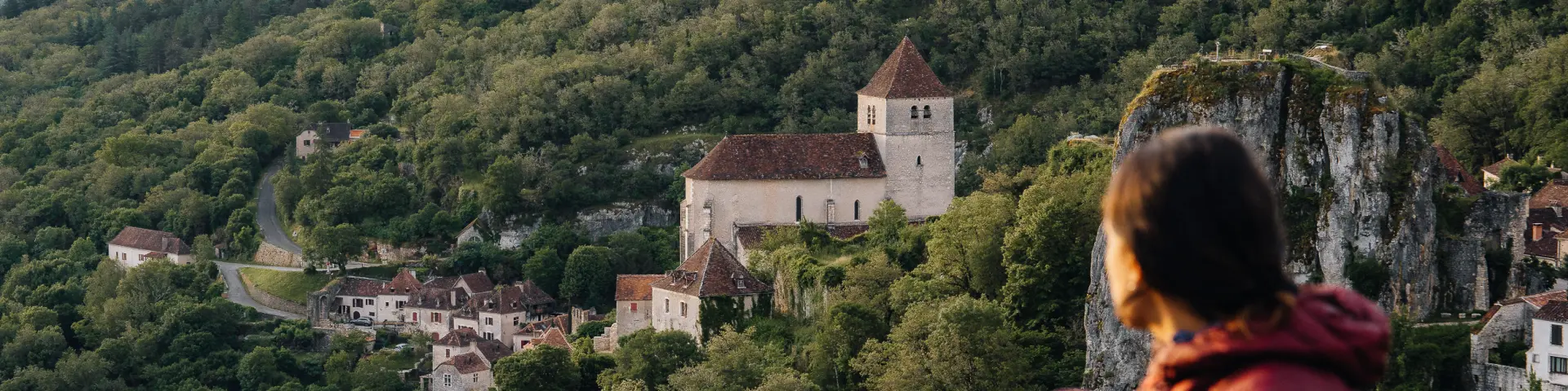 Saint-Cirq depuis le point de vue de Bancourel