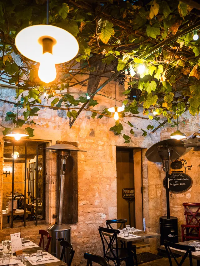 Terrasse du restaurant le Gourmet Quercynois