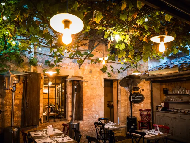 Terrasse du restaurant le Gourmet Quercynois