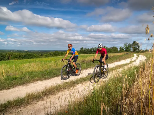 Vélo gravel à Lalbenque
