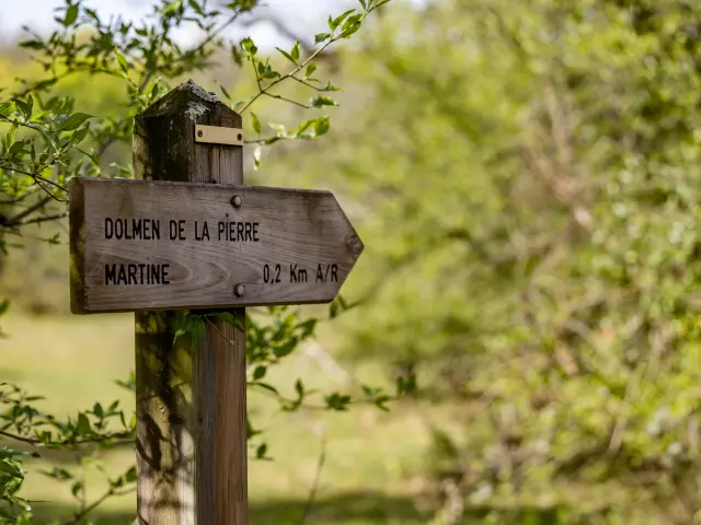 Balisage des chemins de randonnée à Livernon