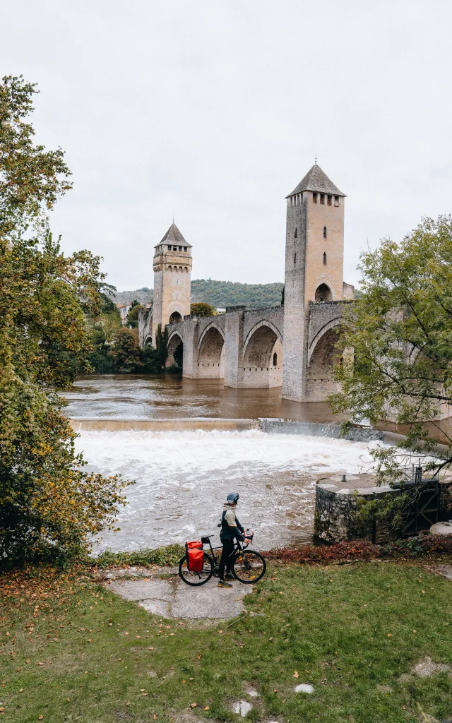 Halte sur la V86, pour admirer le Pont Valentré