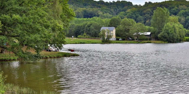 Tyrolienne du Lac du Tolerme
