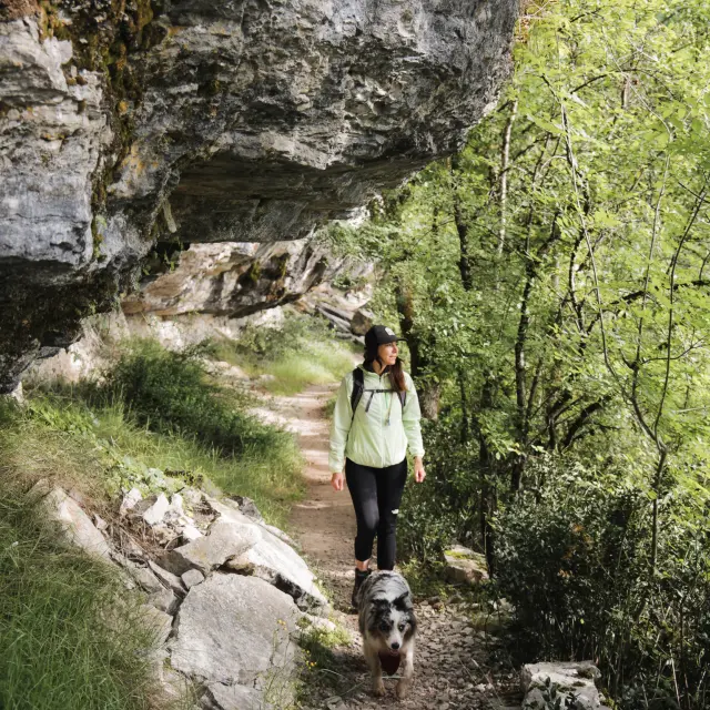 Randonnée sur le sentier des Anlgais à Brengues