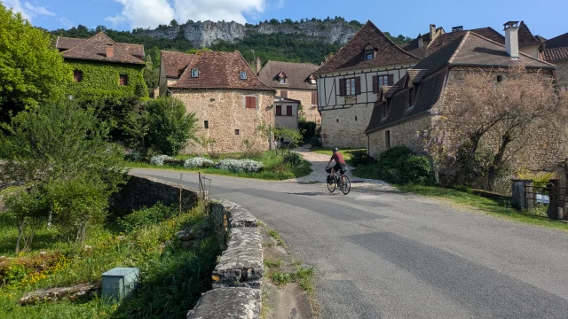 Arrivée à Autoire