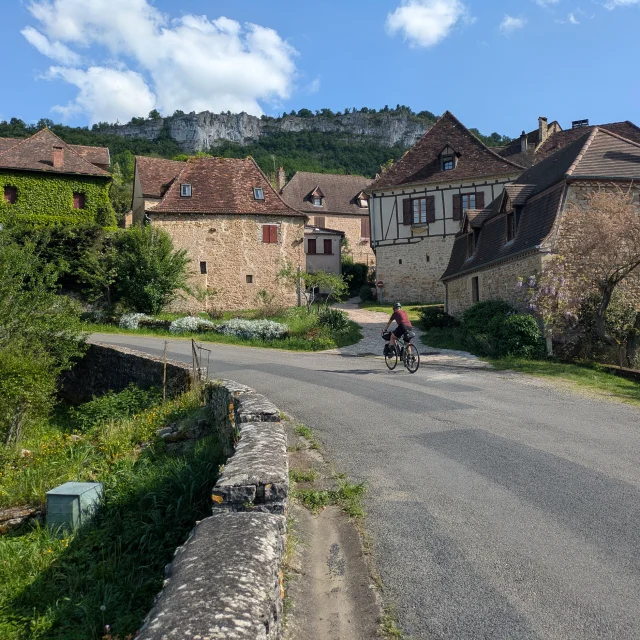 Arrivée à Autoire