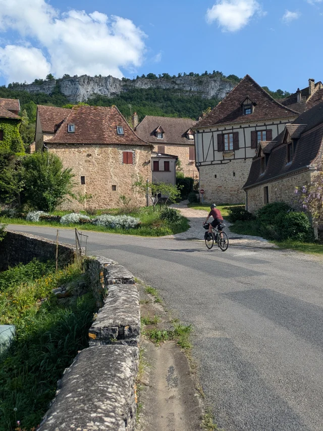 Arrivée à Autoire