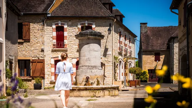 Village De Salviac 1 Marie Morin Perspectivesdevoyage