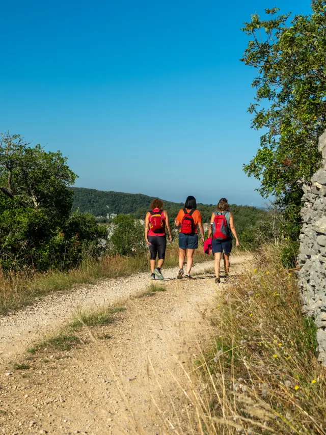 Randonnée du Rocher Pointu à Saint-Géry