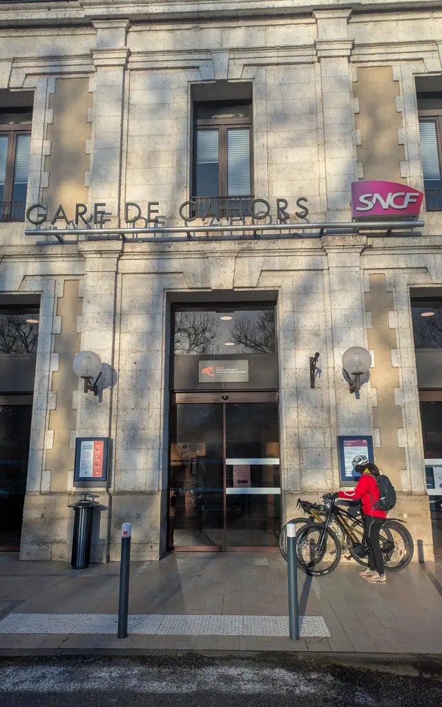 Départ à vélo de la Gare de Cahors