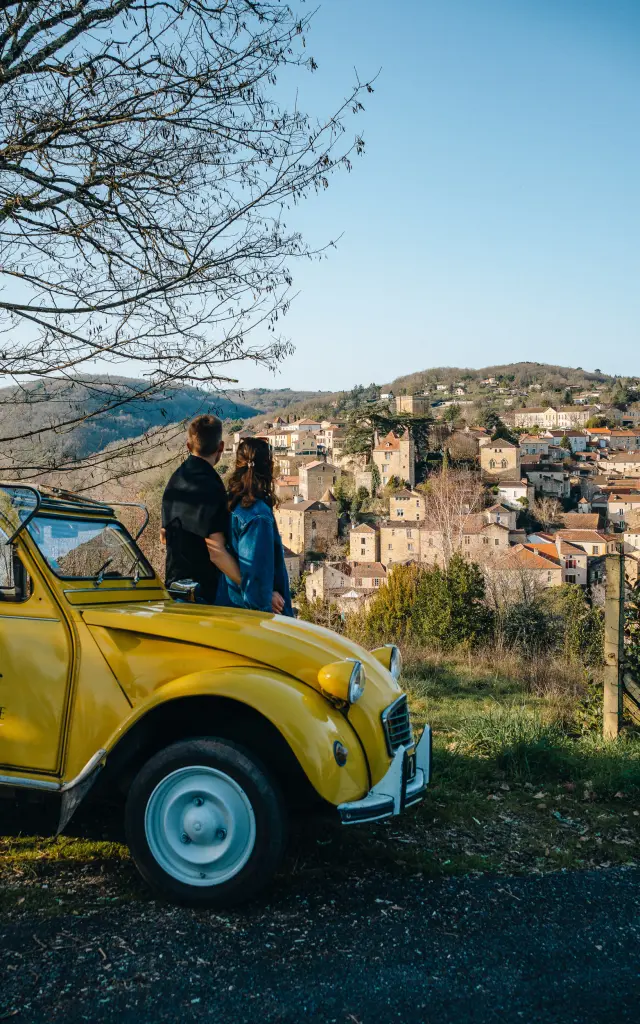 Découverte de Puy l'Evêque en 2CV