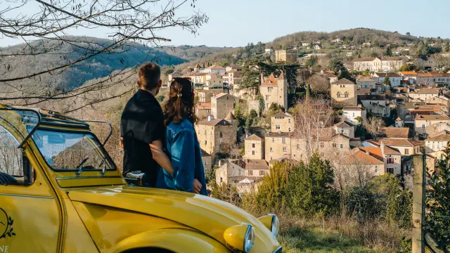 Découverte de Puy l'Evêque en 2CV