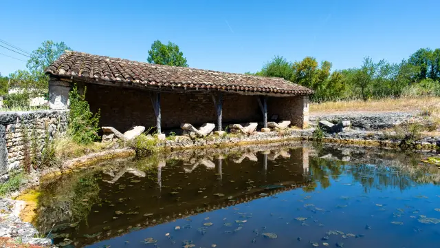 Lavoir d'Escabasse à Bach