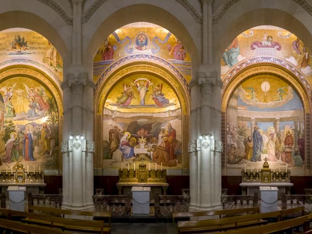 Chapelles de la Basilique Notre Dame du Rosaire à Lourdes