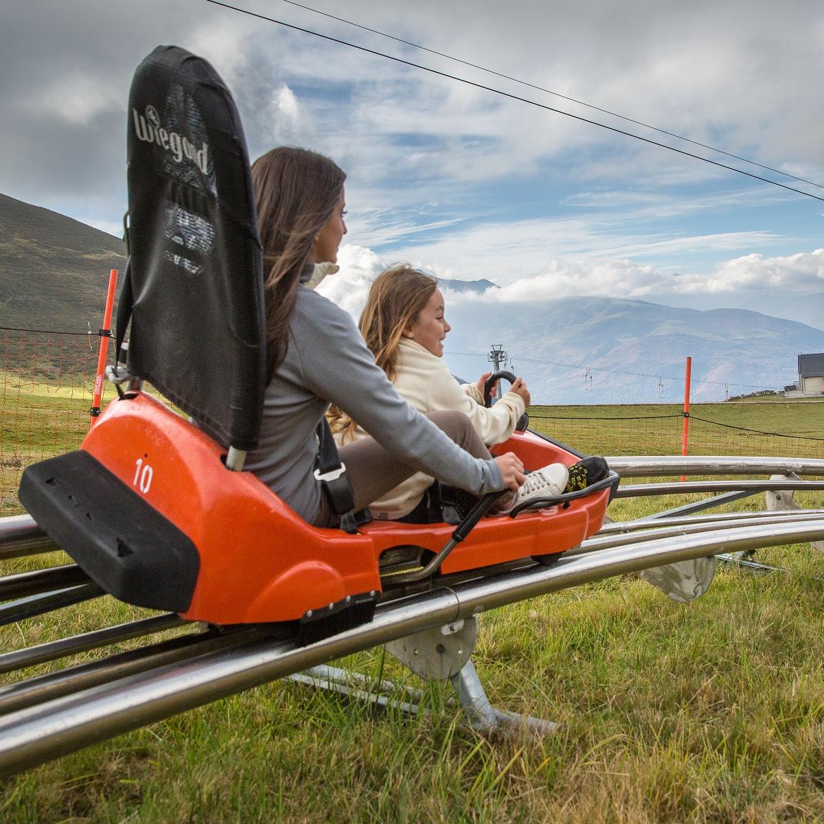 Faire le plein de sensations à la Mountain Luge | Office de Tourisme de ...