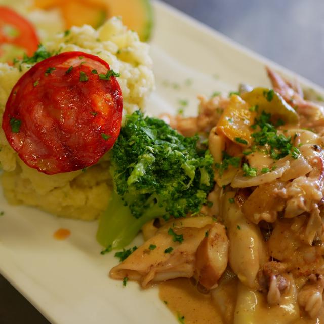 Assiette de chipirons au Roi Albert à Lourdes