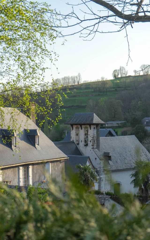 Ayné, église